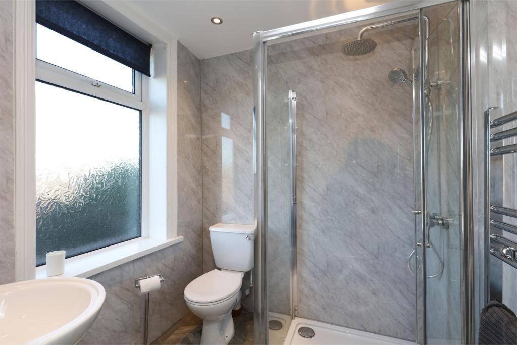 שפילד Room From Home, Private Ensuite Spacious Room מראה חיצוני תמונה